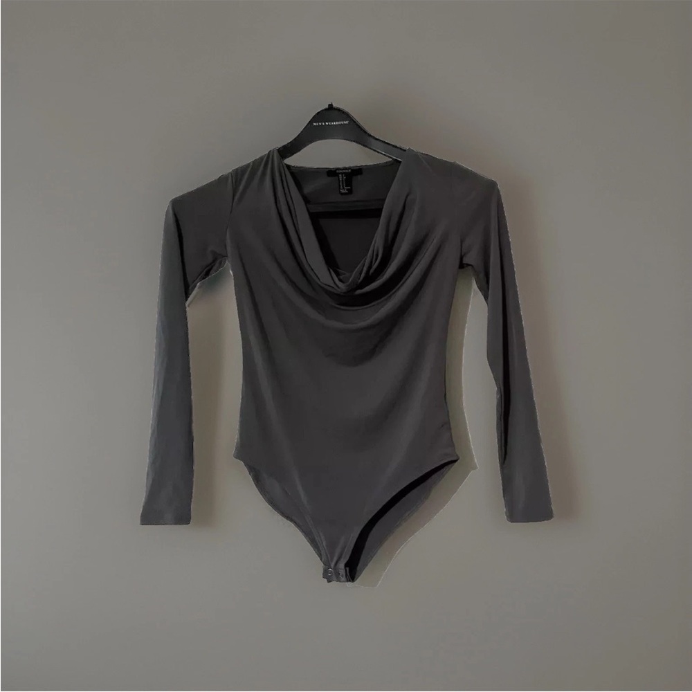 Forever 21 Small Women’s Charcoal Long Sleeve Bodysuit.